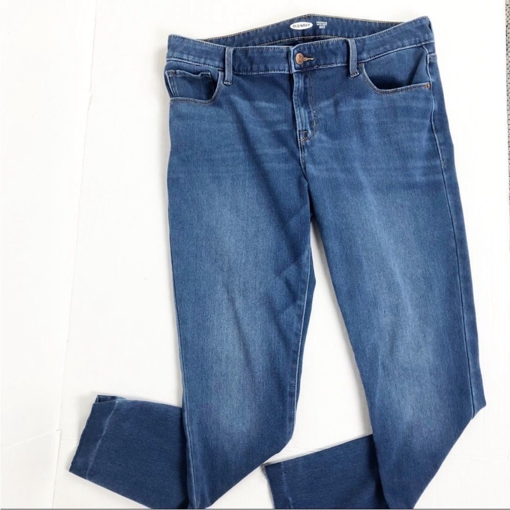 Old Navy Rockstar Super Skinny Jeans